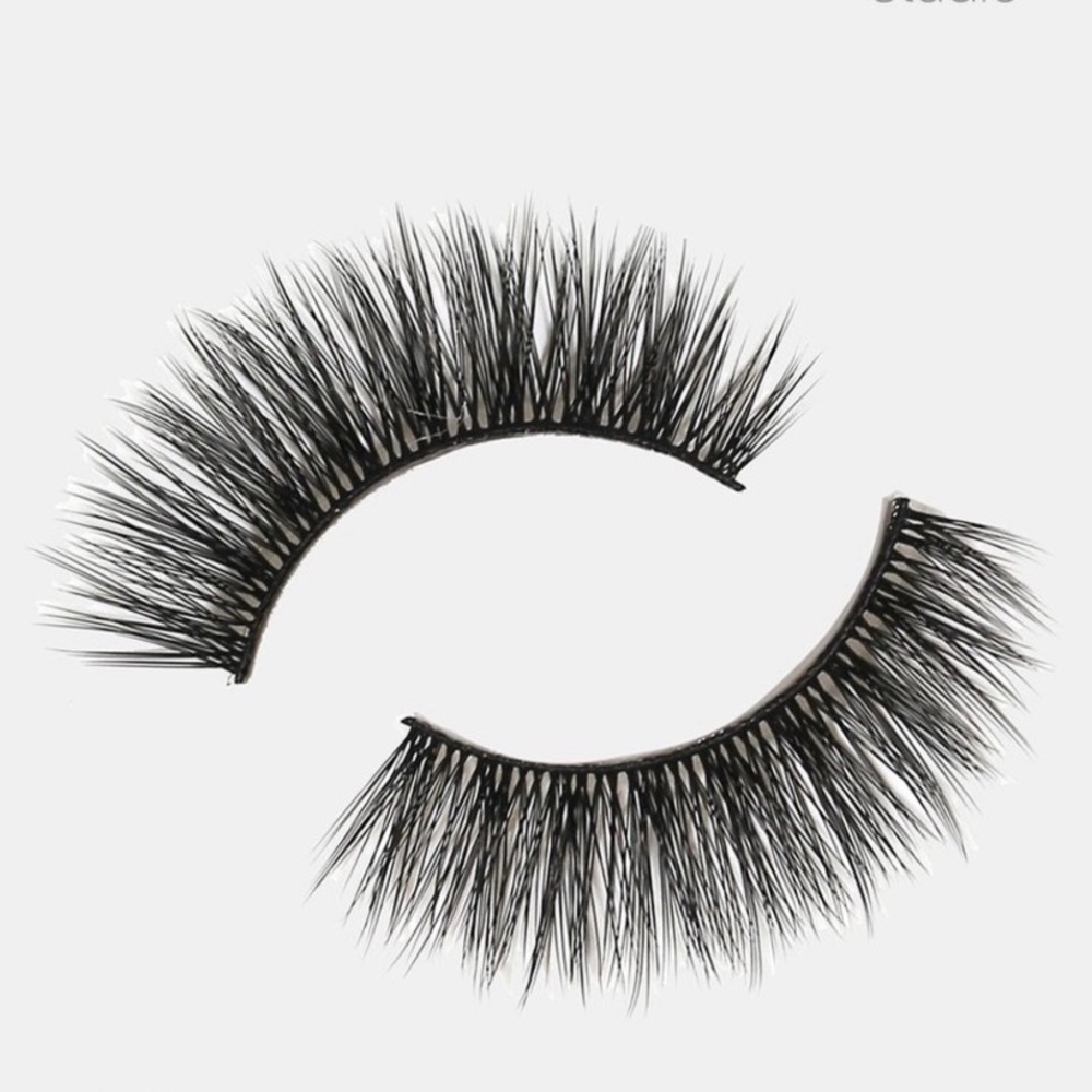 🌺 Carlene 3D Faux Mink Lashes 🌺 2/$15